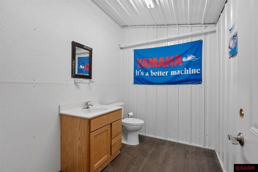 More Photos Of 213 Broadway Ave N, New Richland Light Distribution For Sale