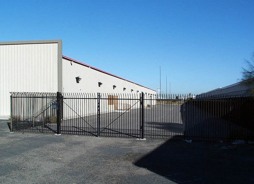 More Photos Of 4224 W Indian School Rd, Phoenix Warehouse For Sale