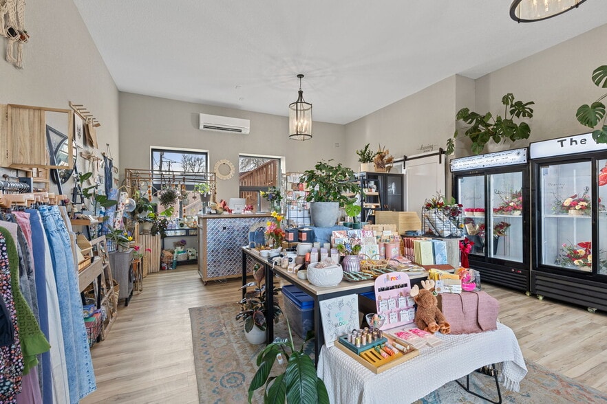 More Photos Of 429-435 3rd St, Berthoud Freestanding For Sale