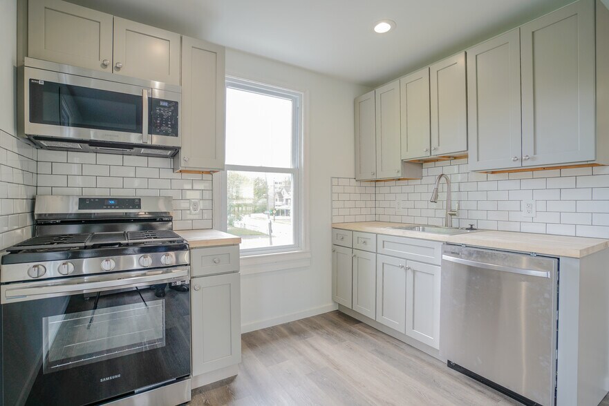 More Photos Of 625 Byberry Rd, Philadelphia Funeral Home For Sale