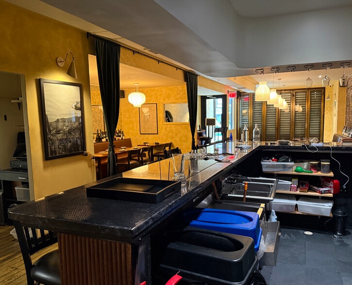 More Photos Of 95 2nd Ave, New York Apartments For Lease