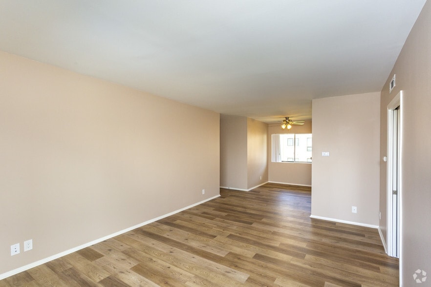 More Photos Of 1214 N Clark St, West Hollywood Apartments For Sale