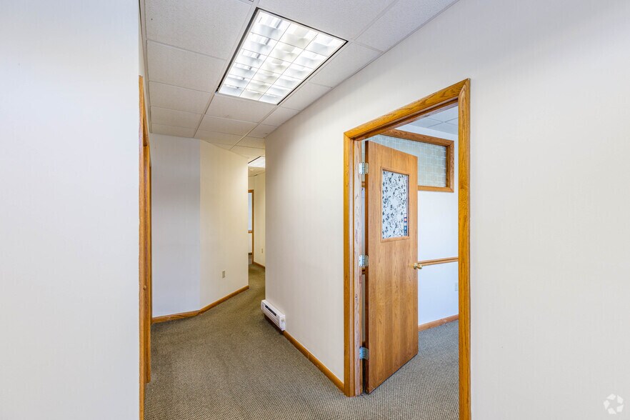 More Photos Of 3515 Washington Rd, McMurray General Retail For Sale