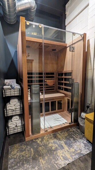 More Photos Of 1815 Eggert Rd, Buffalo Storefront For Lease