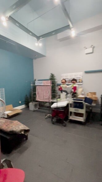 Primary Photo Of 640 S Main St, Greenville Storefront Retail Office For Lease
