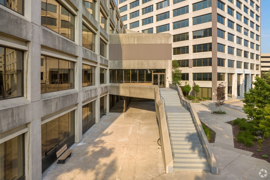 More Photos Of 245 Consumers Rd, Toronto Unknown For Lease