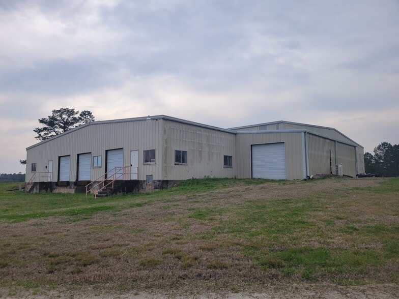 More Photos Of 269 Swan Farm Rd, Bayboro Warehouse For Sale