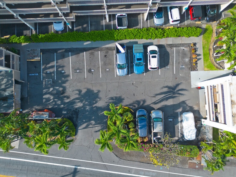 More Photos Of 76-6246 Ali'i Dr, Kailua Kona Hotel For Sale