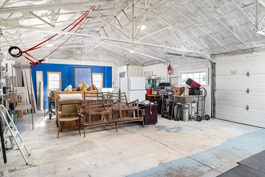 More Photos Of 703 Railroad Ave, Viroqua Office For Sale