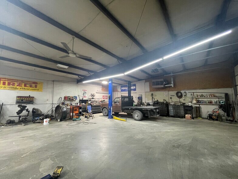More Photos Of 200 Main St, Maple Hill Auto Repair For Sale