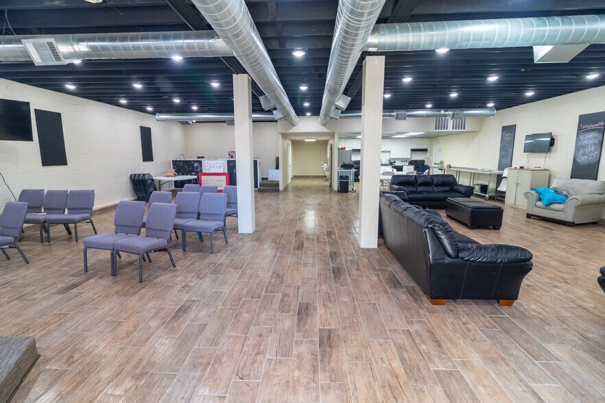More Photos Of 906 Trimmier Rd, Killeen Religious Facility For Sale