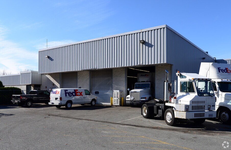 More Photos Of 15 Liberty Way, Franklin Land For Lease