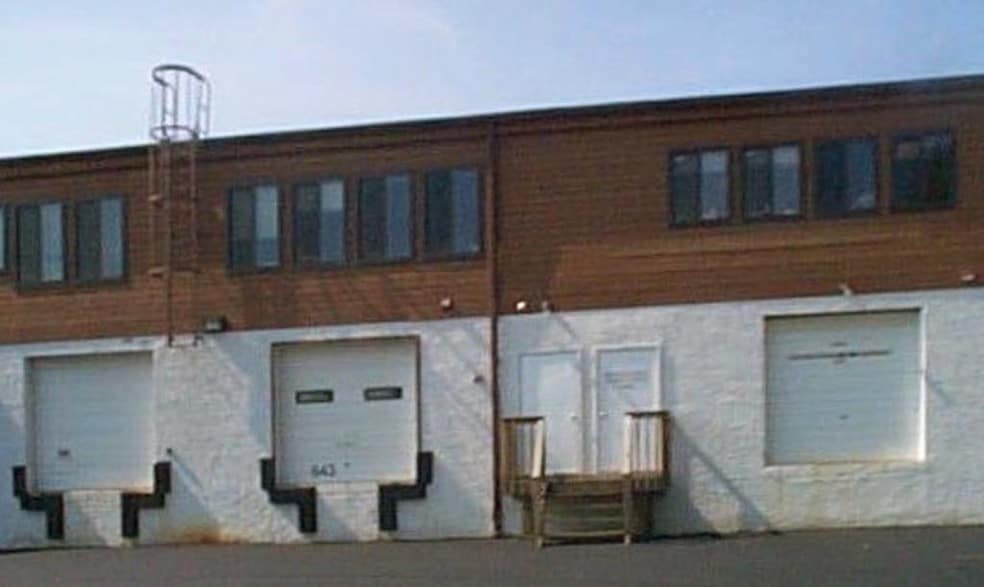 More Photos Of 651 Swedesford Rd, Frazer Flex For Lease