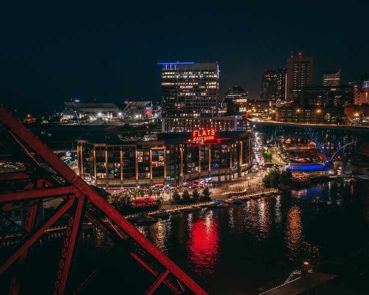 More Photos Of 950 Main Ave, Cleveland Office For Sale