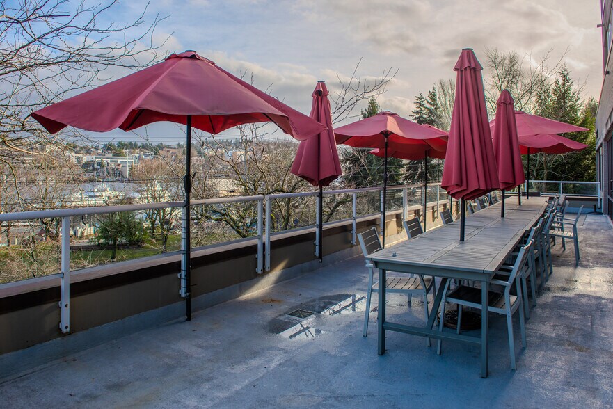More Photos Of 3300 Meridian Ave N, Seattle Office Residential For Lease