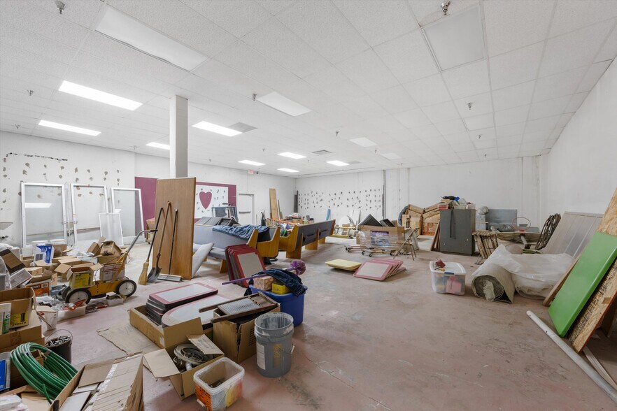 More Photos Of 6701 Niles St, Bakersfield Daycare Center For Sale