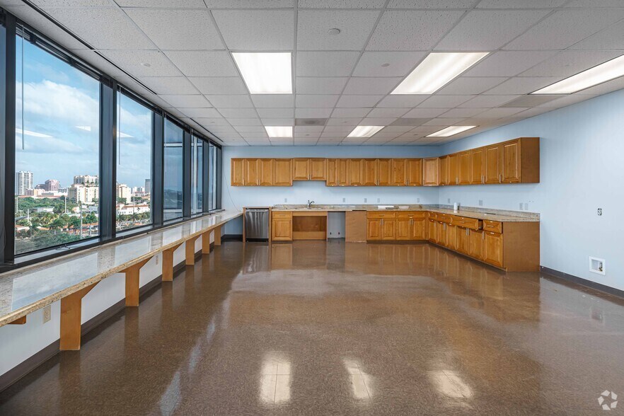 Photo of 8th Floor Ste 800