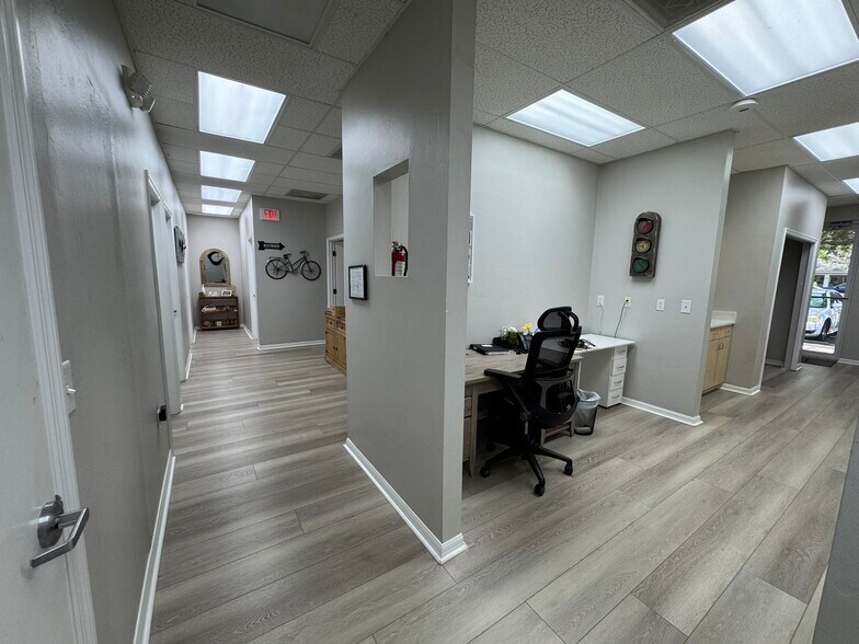 More Photos Of 3447 Pine Ridge Rd, Naples Medical For Sale