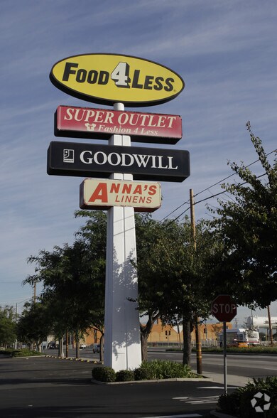 More Photos Of 117-135 N Beach Blvd, Anaheim Unknown For Lease