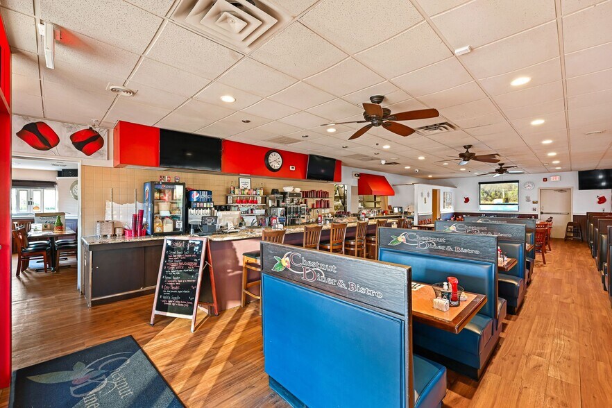 More Photos Of 2578 E Chestnut Ave, Vineland Restaurant For Sale