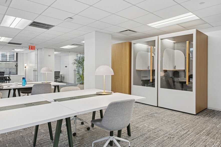 More Photos Of 200 W 41st St, New York Coworking Space