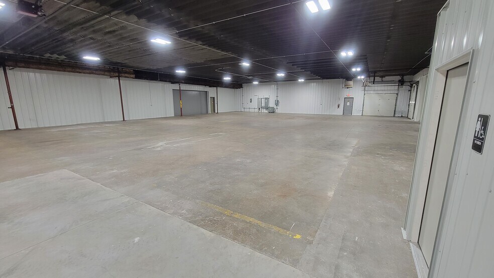 More Photos Of 1751 12th Ave, Columbus Service For Sale