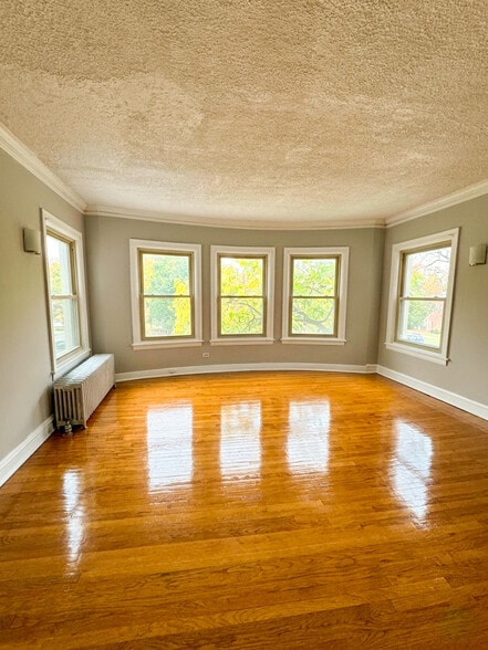 More Photos Of 8321 S King Dr, Chicago Apartments For Sale