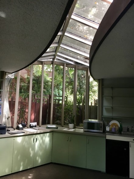 More Photos Of 181 N Oak Knoll Ave, Pasadena Office For Lease