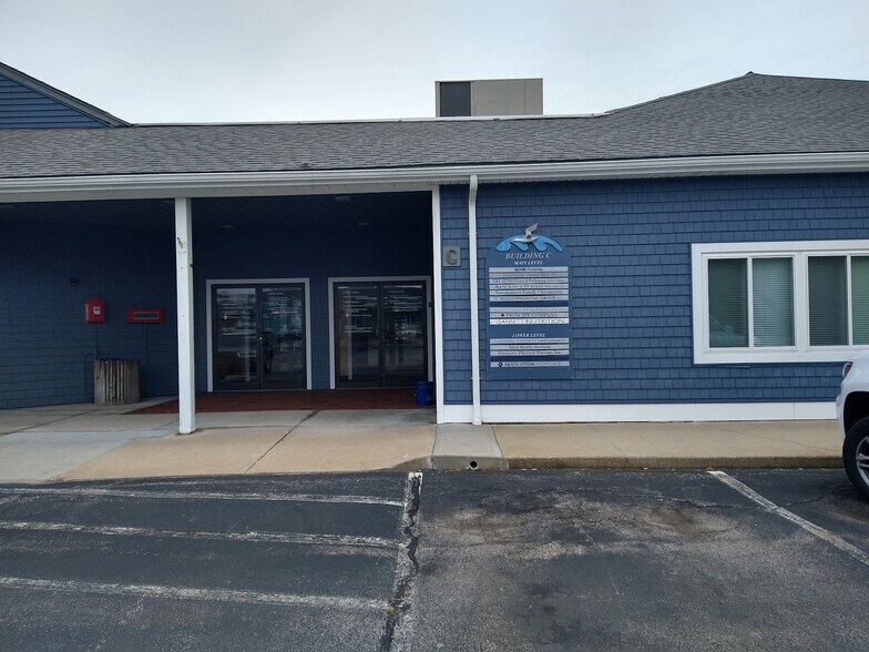 More Photos Of 140 Point Judith Rd, Narragansett Storefront Retail Office For Sale