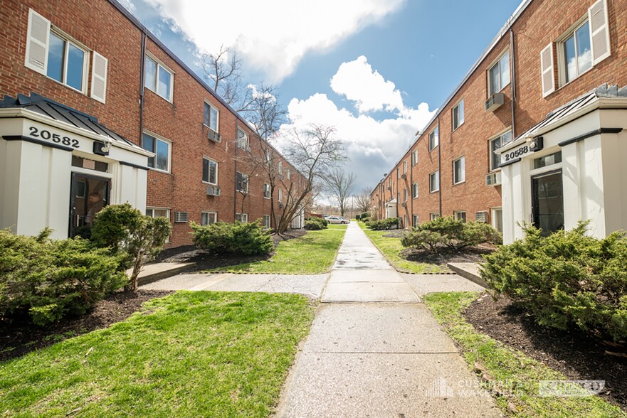 More Photos Of 20580 Lorain Rd, Fairview Park Apartments For Sale