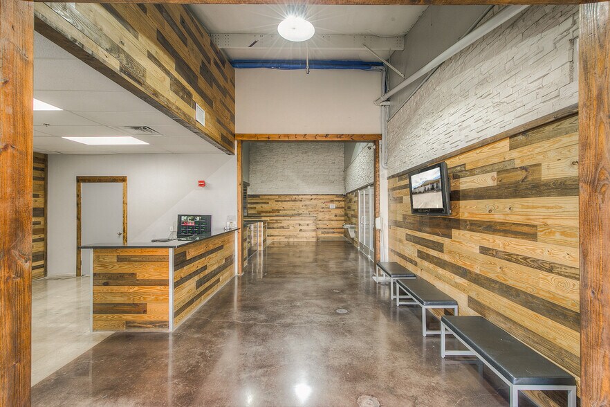 More Photos Of 100 E Midway Dr, Euless Sports And Entertainment For Sale