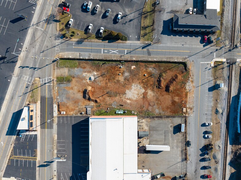 More Photos Of 21 Leake st, Cartersville General Retail For Sale