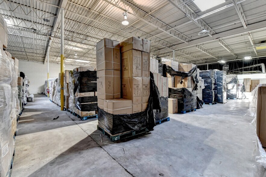 More Photos Of 2679 Peachtree Sq, Doraville Warehouse For Sale