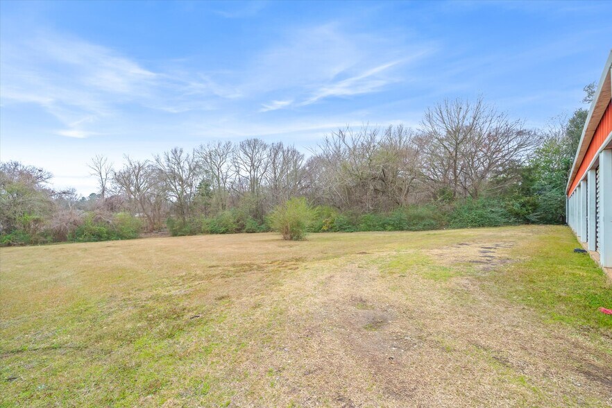 More Photos Of 601 Frank st, Grand Saline Self Storage For Sale