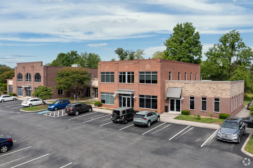 More Photos Of 2575 Willow Point Way, Knoxville Office For Lease