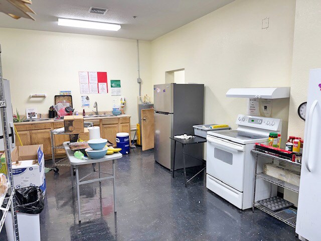 More Photos Of 590 E Summerlin St, Bartow Daycare Center For Sale