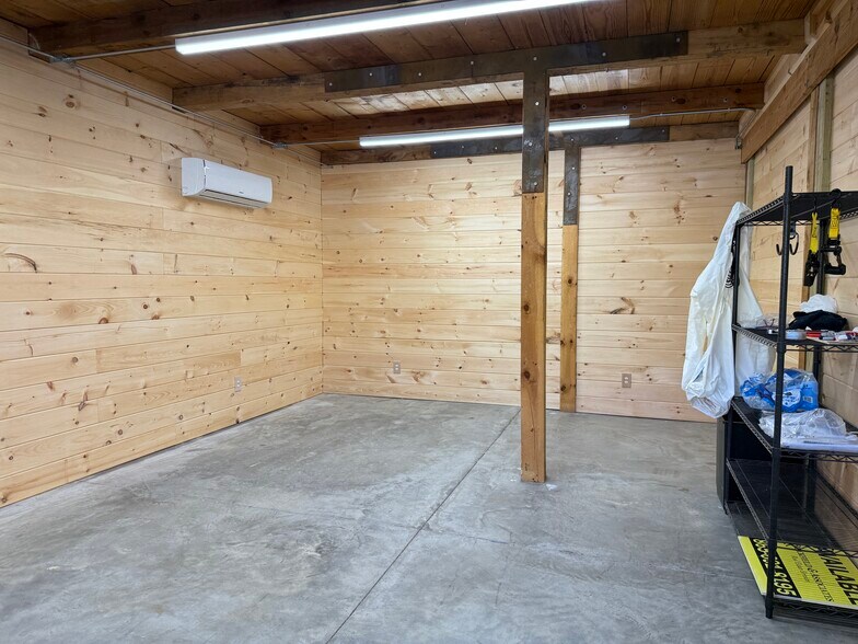 More Photos Of 2803 W Lamar Alexander Pky, Friendsville Industrial For Lease