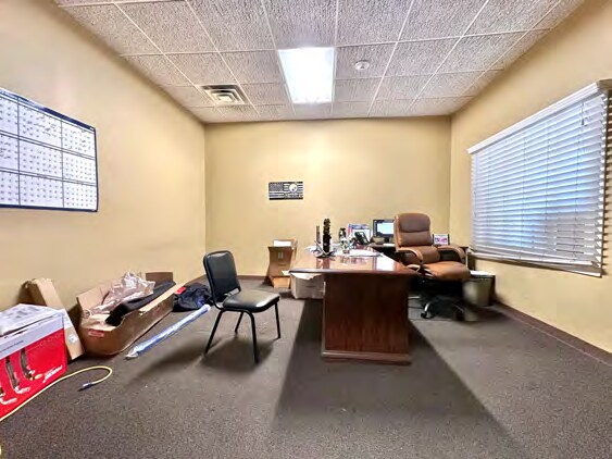 More Photos Of 2501 Beech St, Valparaiso Warehouse For Sale
