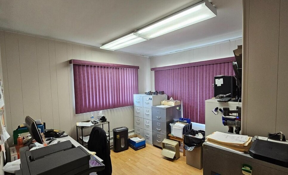 More Photos Of 515 N Black Horse Pike, Runnemede Medical For Sale