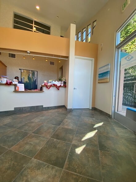 More Photos Of 3560 Fairmount Ave, San Diego Medical For Sale