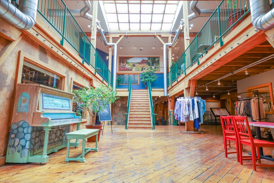 More Photos Of 5110 Tieton Dr, Yakima General Retail For Sale