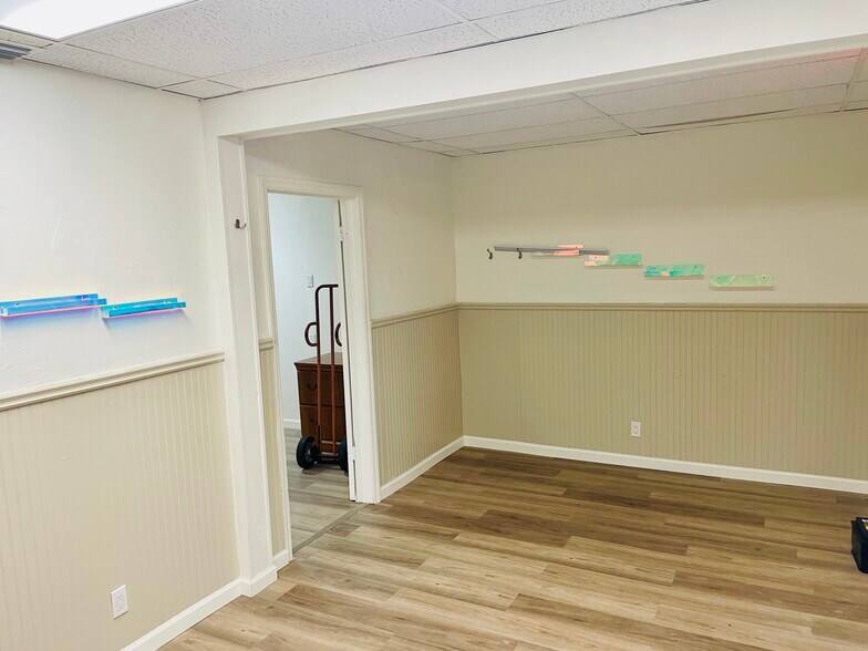 More Photos Of 827 SE 1st Way, Deerfield Beach Light Manufacturing For Lease