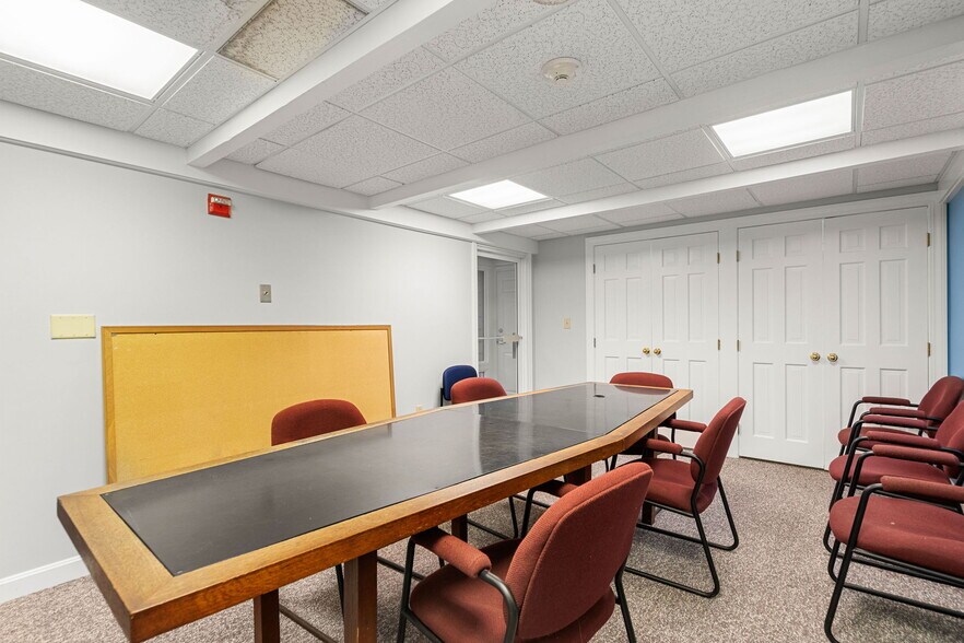 More Photos Of 398 Essex St, Beverly Loft Creative Space For Lease