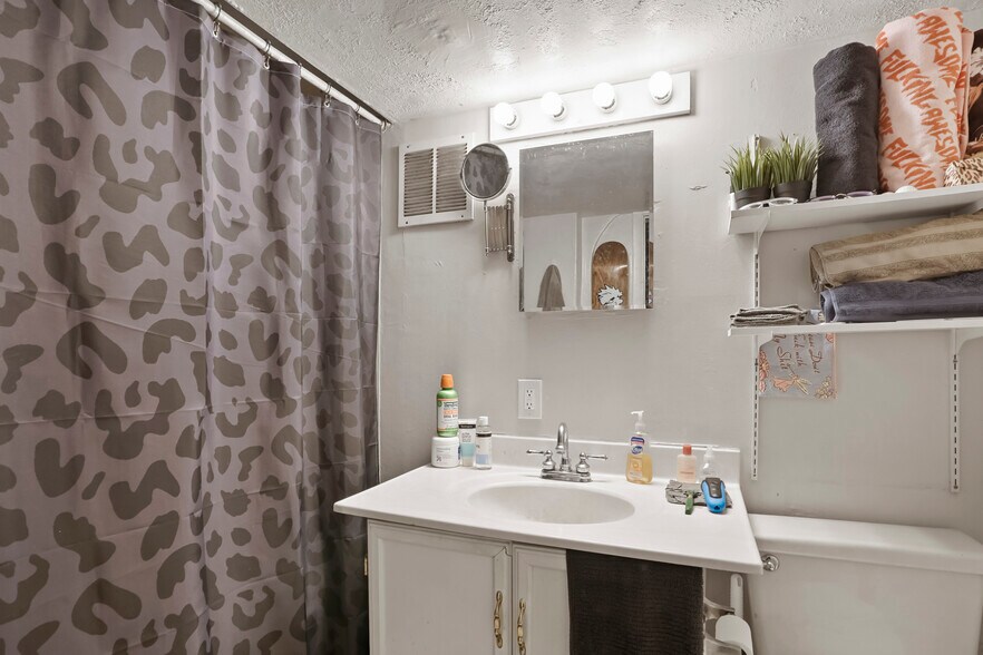 More Photos Of 1355-1365 Vine St, Denver Apartments For Sale