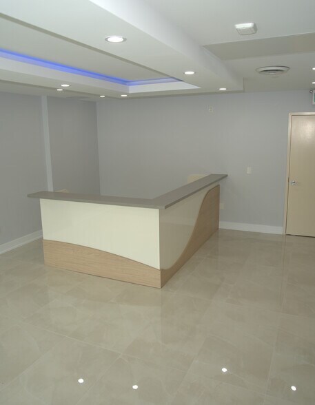 More Photos Of 998 Martin Grove Rd, Toronto Coworking Space