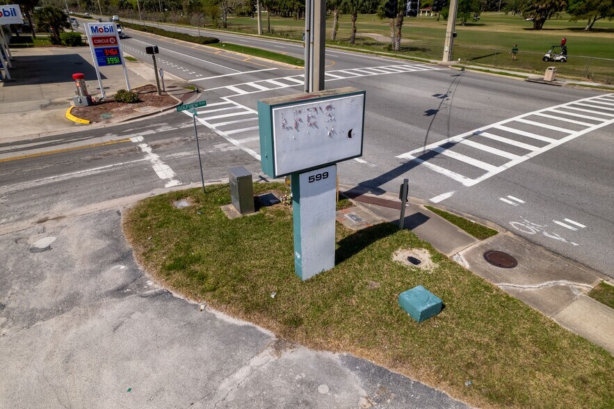 More Photos Of 599 Beville Rd, Daytona Beach General Retail For Sale