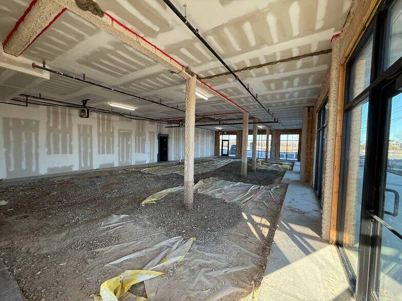 More Photos Of 10510 Kings Way Rd, Fishers Apartments For Lease