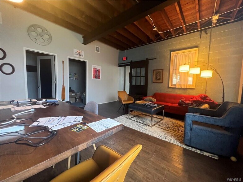 More Photos Of 1148 Michigan Ave, Buffalo Office For Lease