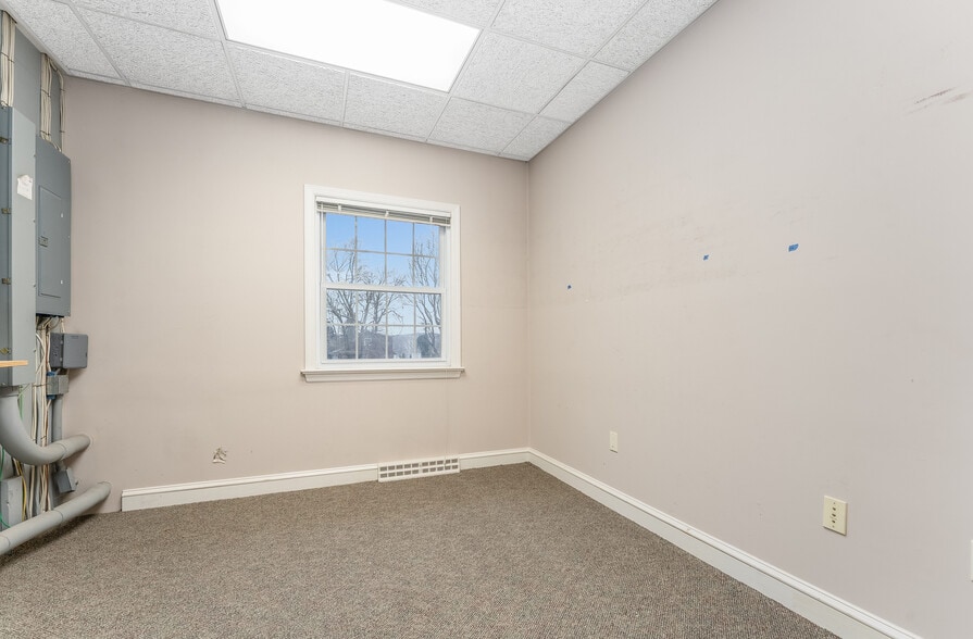 More Photos Of 16 Harrison St, Clinton Township Office Residential For Sale