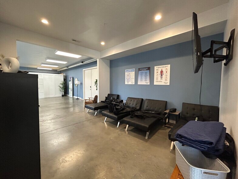 More Photos Of 564 W 700 S, Pleasant Grove Warehouse For Lease